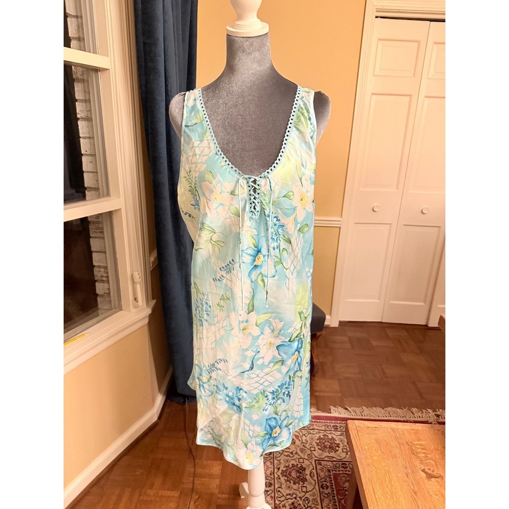 Sophia by Delicates Woman Sz 1X Blue Floral Satin Chemise Nightgown